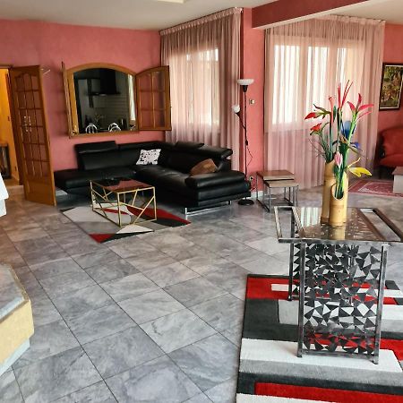 Le Gite De Massiac Luaran gambar